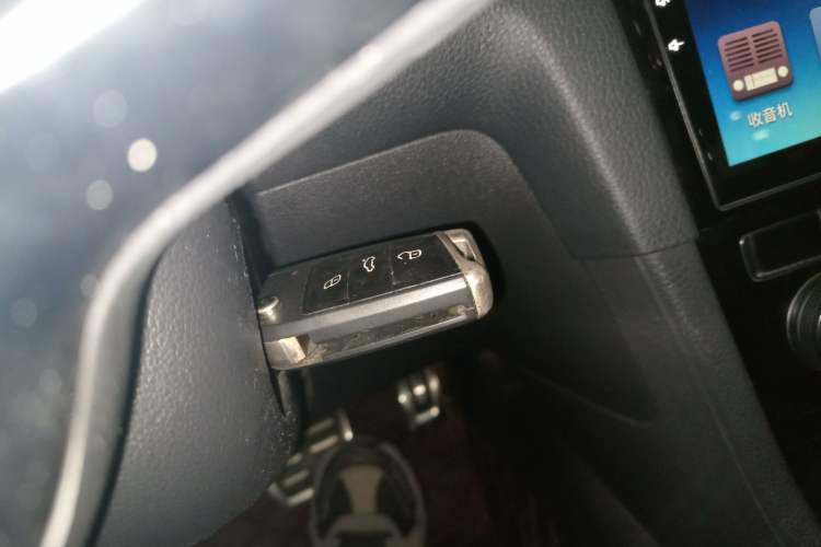 Used Volkswagen Golf 2016 1.4TSI Automatic R-Line