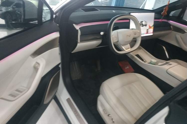 Used ONVO L60 2024 60 kWh Rear-Drive Version
