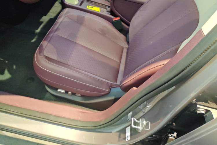 Used firefly 2025 Illuminated Edition
