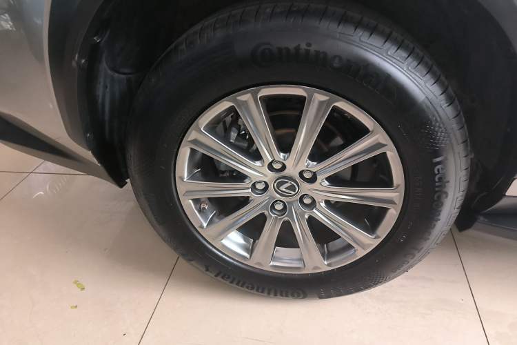 Used Lexus NX 2020 200 All-Wheel Drive Fēngshàng Version China VI Standard Right Rear Wheel Hub