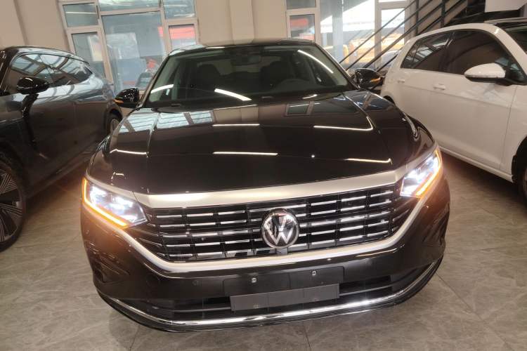 Used Volkswagen Passat 2023 Revised 330TSI Elite Edition Front