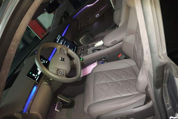 Used Nio ET7 2024 75 kWh Executive Edition Left Front Seat