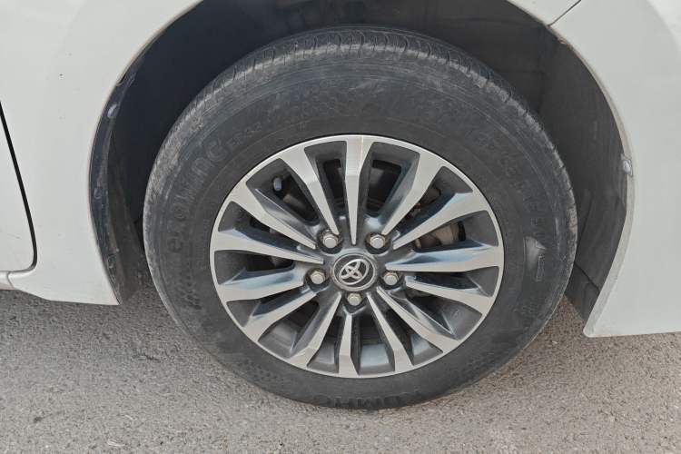 Used Toyota Corolla 2017 Revised Version 1.2T S-CVT GL-i