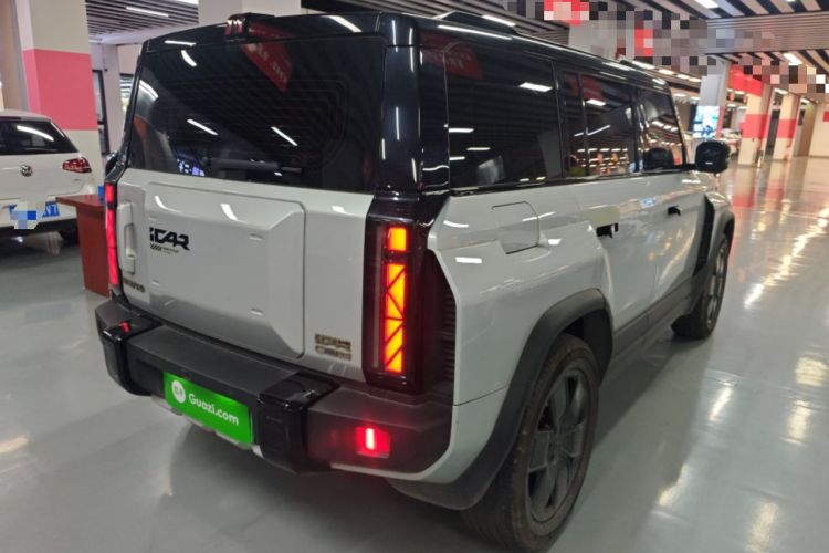 Used iCAR 03T 2024 520km Two-Wheel Drive Long-Range Version Rear Right 45 Deg