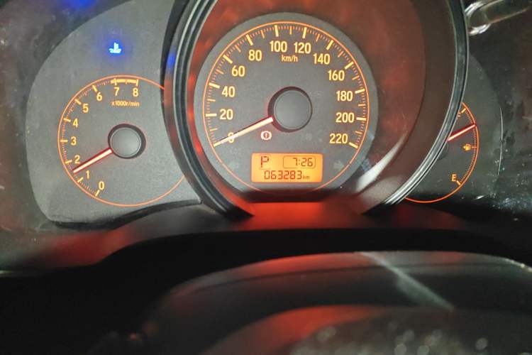 Used Honda Fit 2018 1.5L CVT Comfort Sunroof Version Odometer Close Up