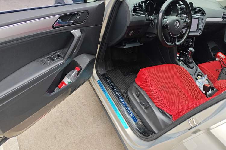 Used Volkswagen Tiguan L 2017 330TSI Automatic Two-Wheel Drive Luxury Edition