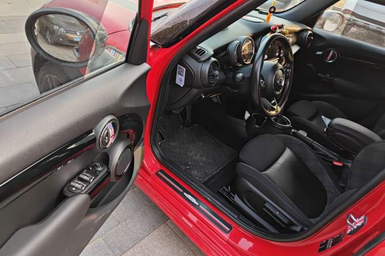 Used MINI 2016 2.0T COOPER S Performance Edition Five-Door Version Driver Seat