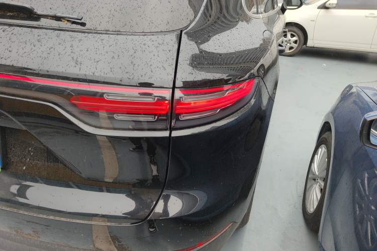 Used Porsche Cayenne 2019 Cayenne 3.0T Right Rear Taillight