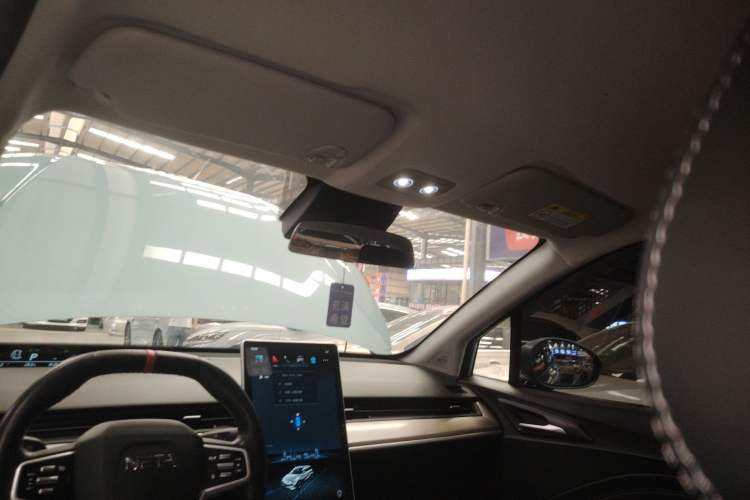 Used NETA V 2022 Long-Range Industry Custom Edition Headliner