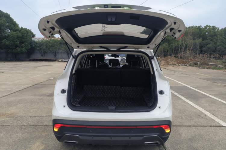 Used Baojun 530 2018 1.8L Automatic Elite Version China V Emission Standard
