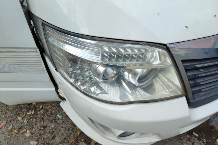 Used King Long Golden Way 2012 2.0L Dual-Purpose Short-Wheelbase 4G21B