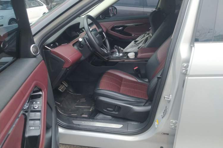 Used Land Rover Range Rover Evoque 2021 Range Rover Velar L 249PS R-Dynamic First Edition