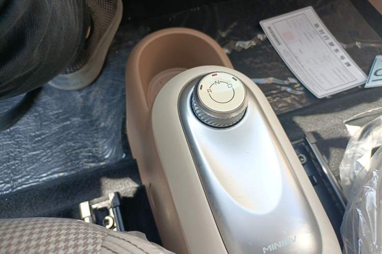 Used Wuling Hongguang MINIEV 2025 Four-Door Version Advanced Edition
