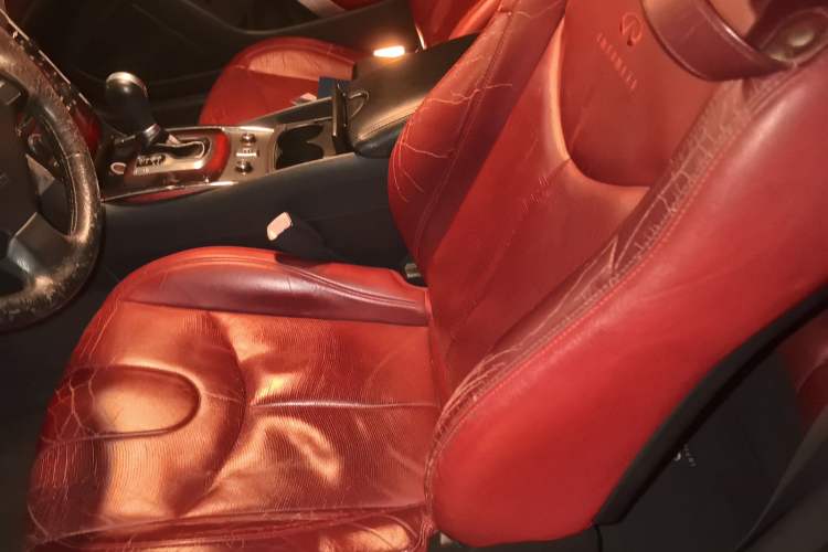 Used Infiniti G Series 2010 G37 Coupe Convertible Rosewood Edition
