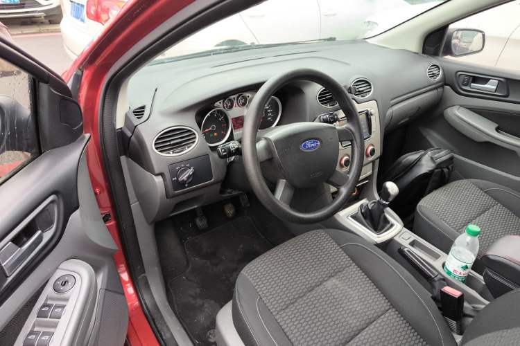 Used Ford Focus 2013 Hatchback Classic 1.8L Manual Base Model