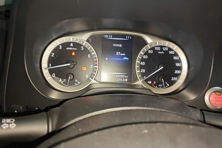 Used Nissan Terra 2020 2.5L XE Manual Two-Wheel-Drive Elite Edition
