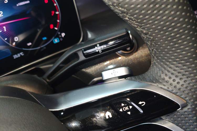 Used Mercedes-Benz C-Class 2025 C 260 L Obsidian Night Sport Edition Gear Lever