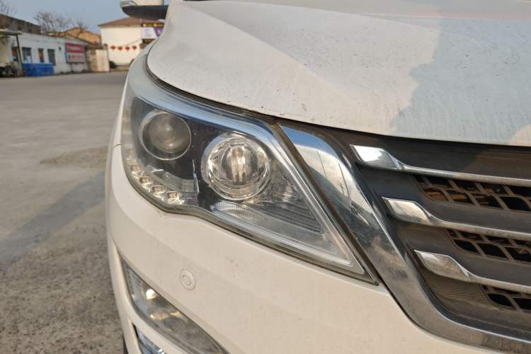 Used Baojun 560 2016 1.8L Manual Luxury Edition
