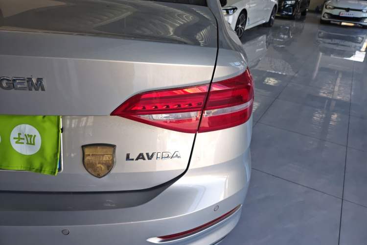 Used Volkswagen Lavida 2018 1.5L Automatic Comfort Edition China V Standard Right Rear Taillight