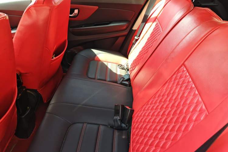 Used Haval H1 2016 Blue Label 1.5L AMT Luxury Model