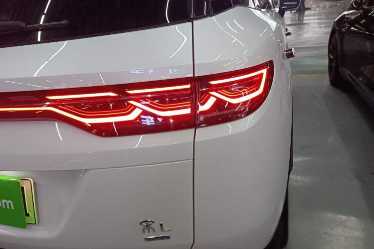 Used BYD Song L DM-i 2025 Intelligent Driving Version 112 km Leading Trim Right Rear Taillight