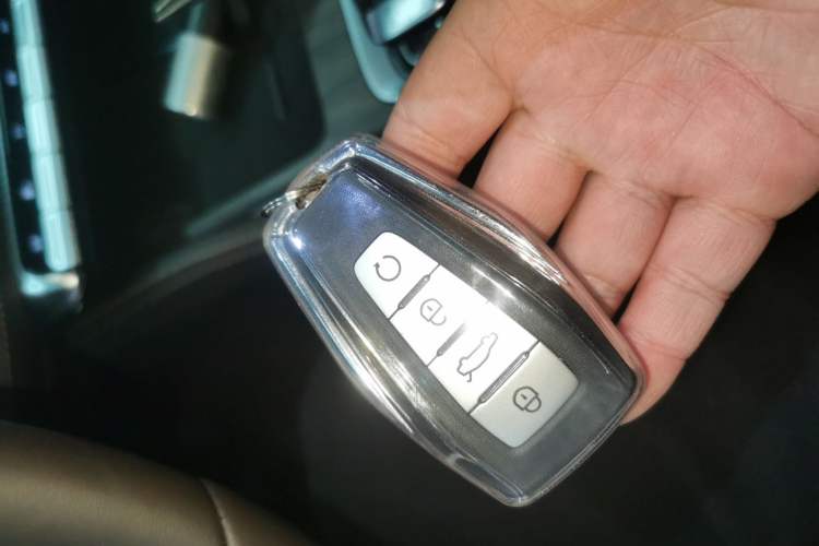 Used Geely Auto Monjaro L 2026 Model Oriental Yao 2.0TD Automatic Lanxing Edition