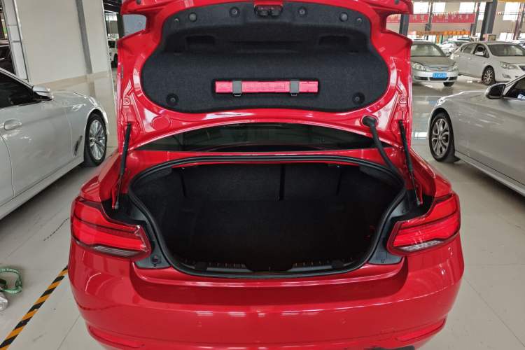 Used BMW 2 Series 2018 220i Sport Design Package