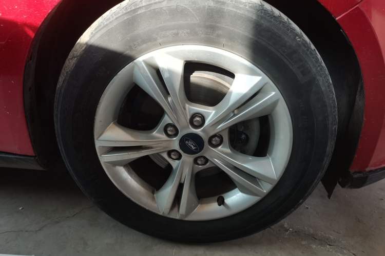 Used Ford Focus 2012 Hatchback 1.6L Automatic Fashion Edition