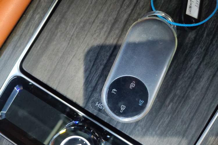 Used Hima AITO M9 2024 Range-Extended Ultra Version 42 kWh 6-Seater Model Interior 1