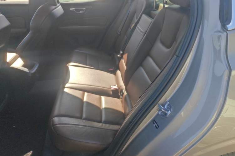 Used Volvo S60 2020 T4 Zhiyi Luxury Edition Left Rear Seat
