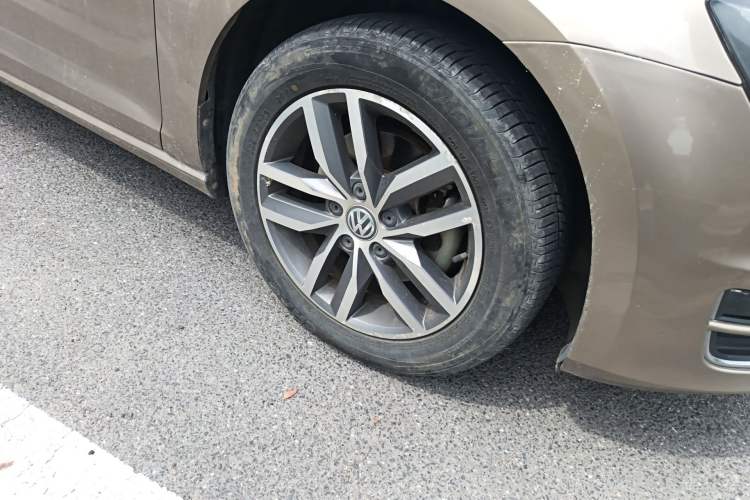 Used Volkswagen Golf 2016 230TSI Automatic Luxury Version
