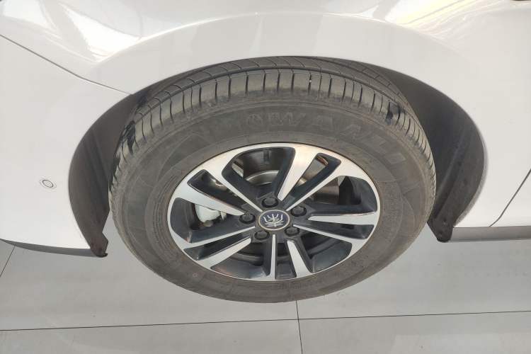 Used BYD Qin PLUS 2025 DM-i Smart Drive 120KM Superior Model