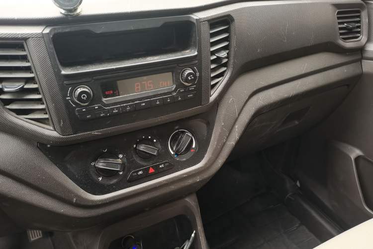 Used Wuling Hongguang V 2022 1.5L Jingqu Edition Electric-Assist LAR
