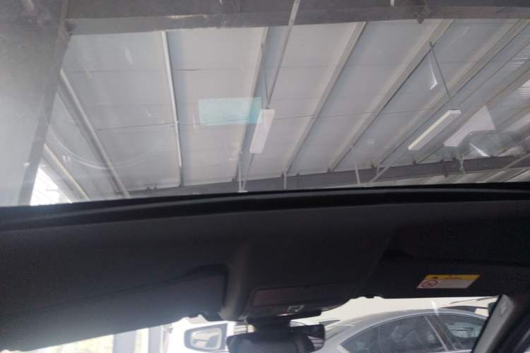 Used Land Rover Discovery Sport New Energy 2021 P300e Performance Tech Edition Headliner