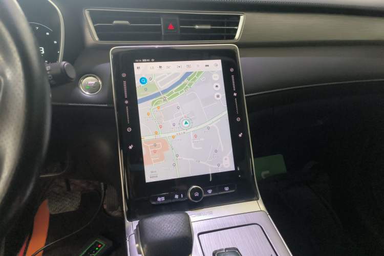 Used Roewe RX5 2020 PLUS 300TGI Automatic Ali National Trend Flagship Edition Audio And AC Panel