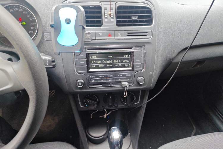 Used Volkswagen Polo 2014 1.6L Automatic Comfort Edition
