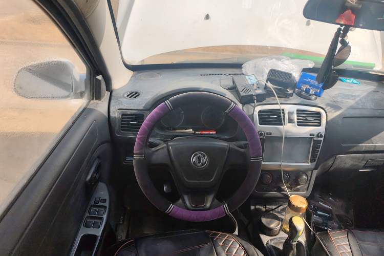 Used Dongfeng Fengon 330 2014 1.5L Manual Utility Version DK15 Steering Wheel