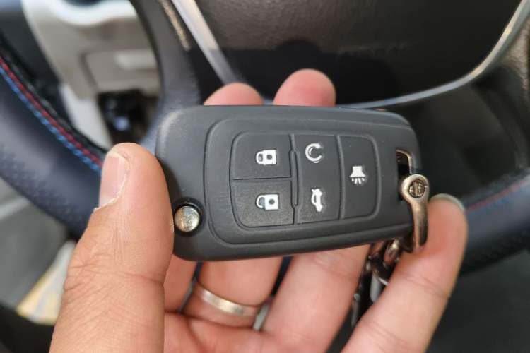 Used Buick GL8 2014 3.0L GT Luxury Business Haoya Edition Vehicle Key