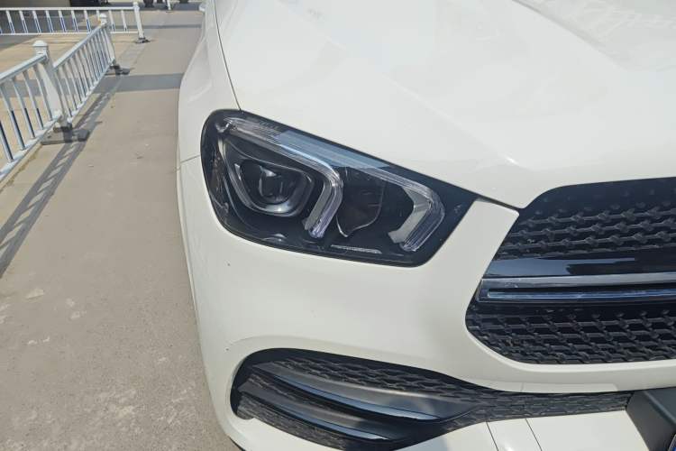 Used Mercedes-Benz GLE Coupe 2020 GLE 350 4MATIC Coupe SUV Luxury Model
