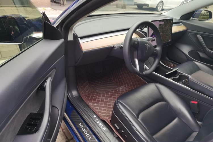 Used Tesla Model 3 2019 Standard Range Rear-Drive Upgraded Version
