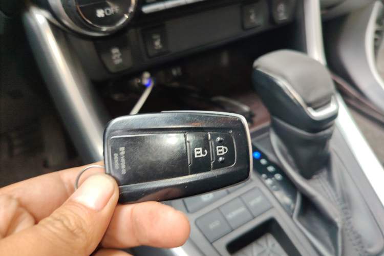 Used Toyota RAV4 2020 2.0L CVT Two-Wheel Drive Prestige Edition