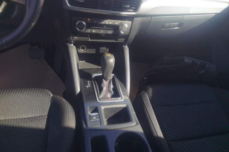 Used Mazda CX-5 2015 2.0L Automatic Two-Wheel Drive Urban Version