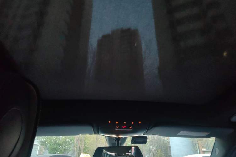 Used Mercedes-Benz GLC 2016 GLC 200 4MATIC Headliner