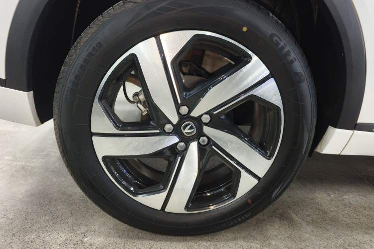 Used CHANGAN CS55PLUS 2024 3rd Generation 1.5T DCT Prestige Model
