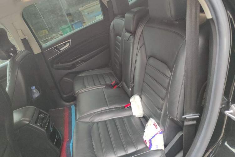 Used Ford Edge 2017 EcoBoost 245 Two-Wheel-Drive Sporty 7-Seater