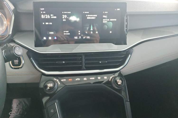 Used Lynk & Co 06 EM-P 2022 PHEV 84 km Range Pro Version