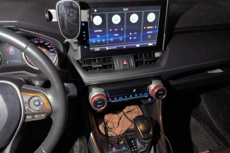 Used Toyota Wildlander 2022 2.0L CVT Two-Wheel Drive Luxury Edition