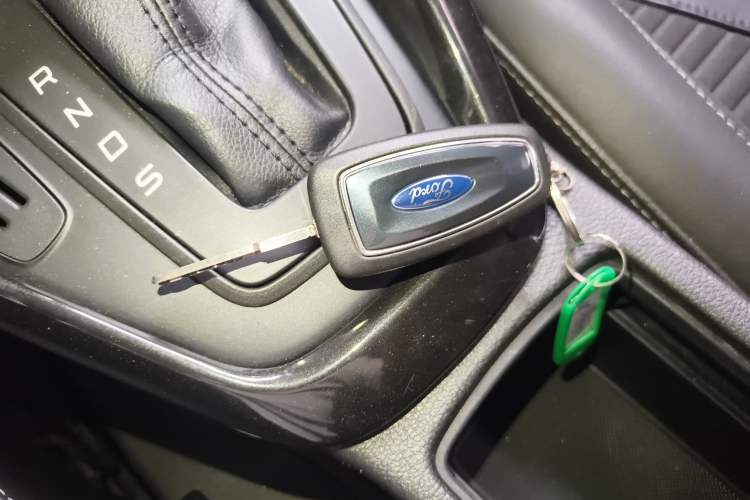 Used Ford Focus 2015 Hatchback 1.6L Automatic Fashion Edition