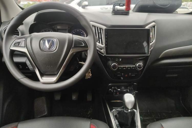 Used CHANGAN CS15 2016 1.5L Manual Fashion Edition
