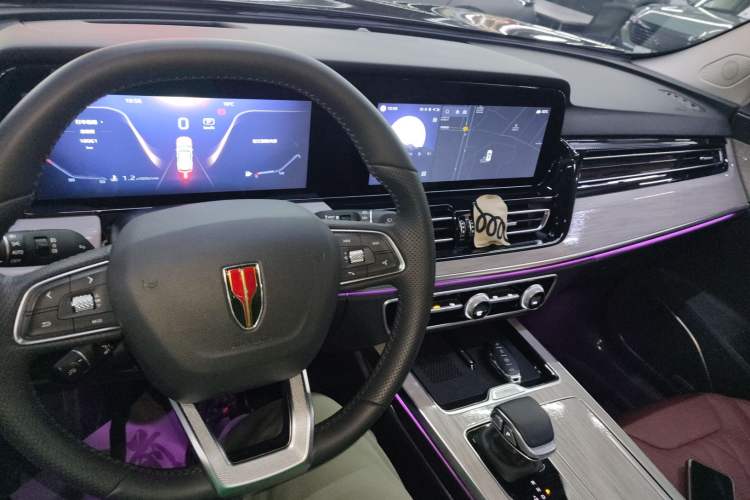 Used Hongqi HS5 2025 2.0T All-Wheel-Drive Flagship Pro Edition
